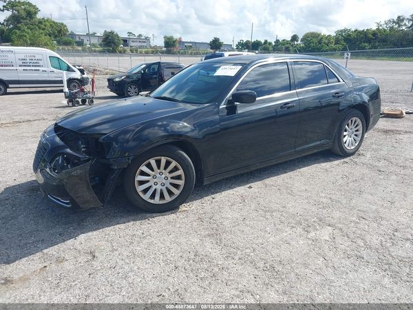 2013 CHRYSLER 300 MOTOWN