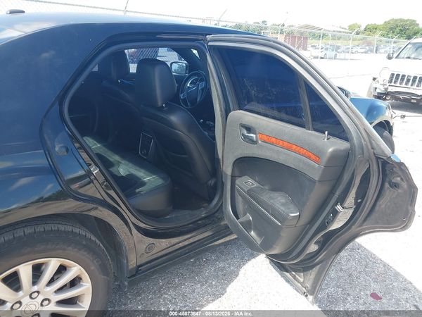 2013 CHRYSLER 300 MOTOWN