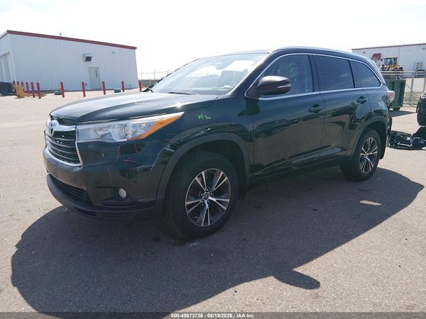 2016 TOYOTA HIGHLANDER XLE V6