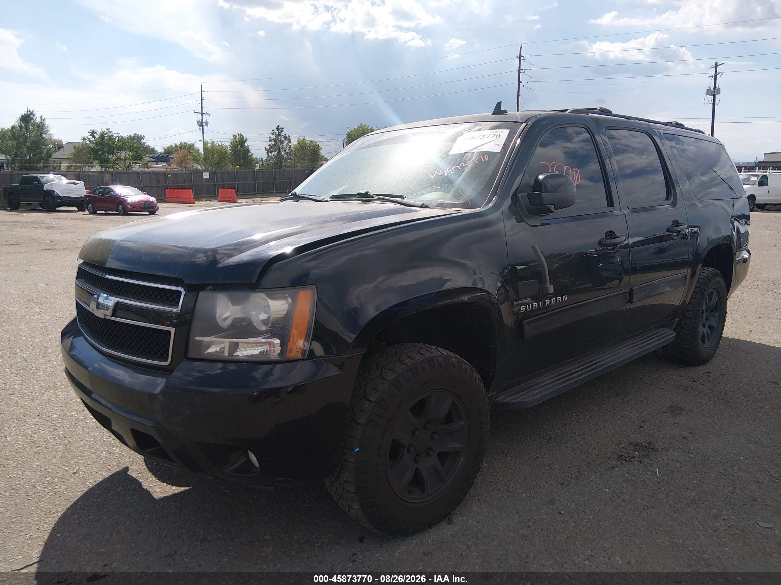 2014 CHEVROLET SUBURBAN LT — I2