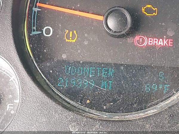 2014 CHEVROLET SUBURBAN LT — I118