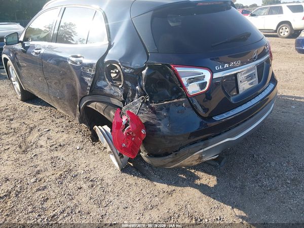 2018 MERCEDES-BENZ GLA 250 4MATIC