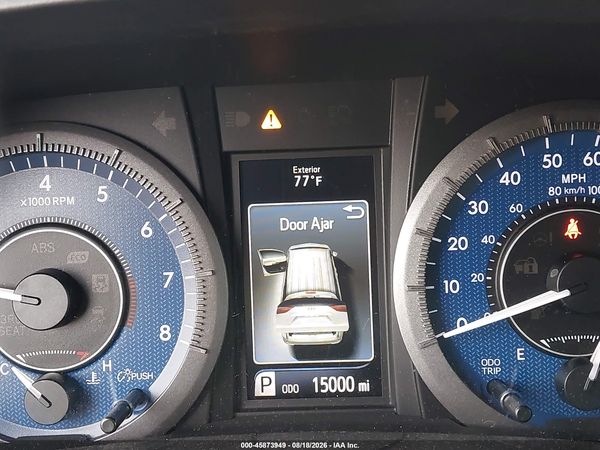 2020 TOYOTA SIENNA XLE — I7