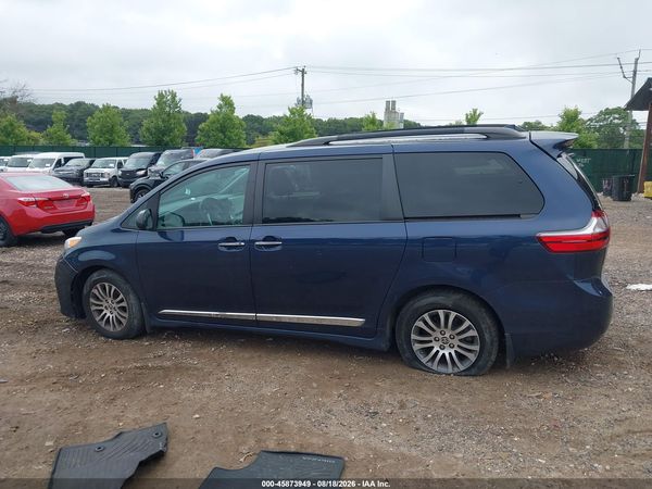 2020 TOYOTA SIENNA XLE — I117
