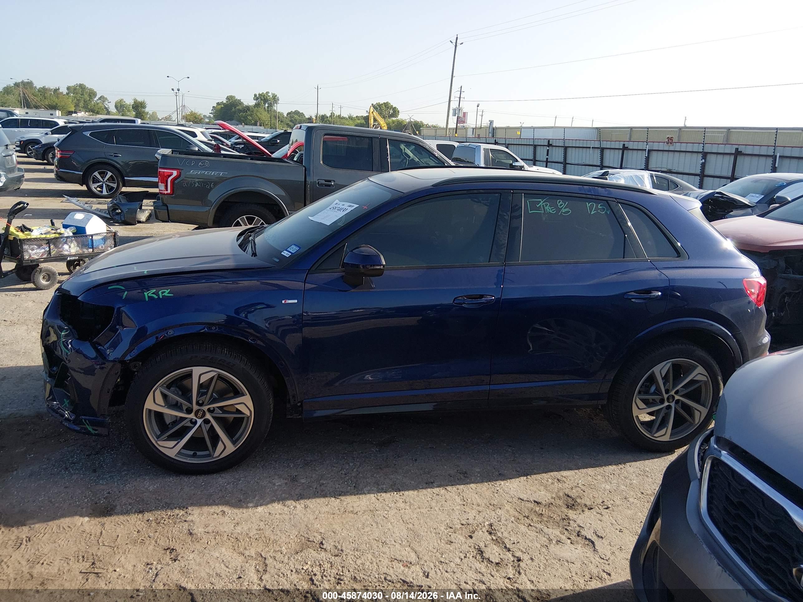 2025 AUDI Q3
