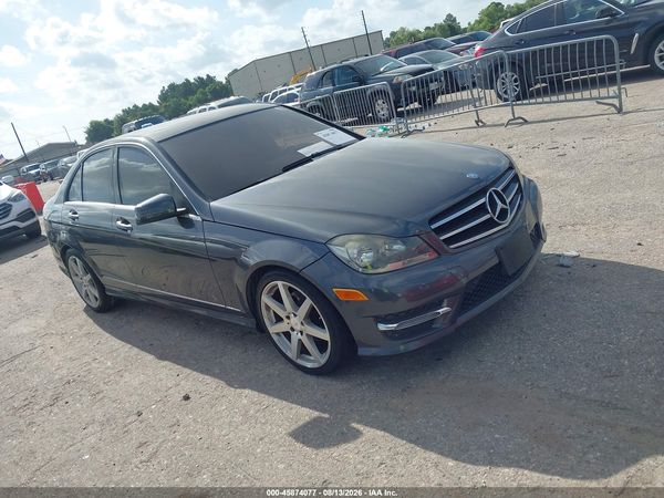 2014 MERCEDES-BENZ C 250 SPORT