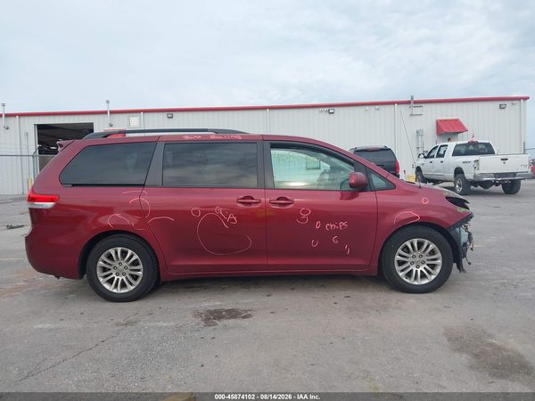 2012 TOYOTA SIENNA XLE V6 8 PASSENGER