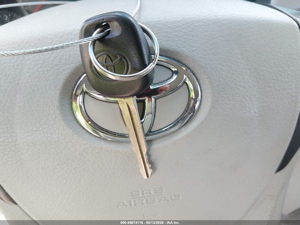 2012 TOYOTA SIENNA LE V6 8 PASSENGER — I11