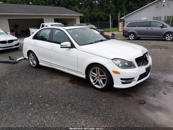 2013 MERCEDES-BENZ C 300 SPORT 4MATIC