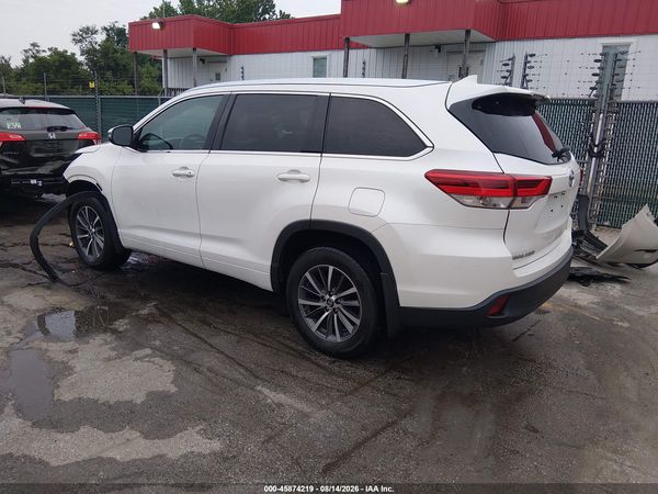2017 TOYOTA HIGHLANDER XLE