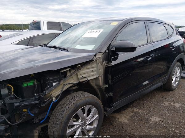 2019 HYUNDAI TUCSON SE — I117