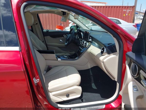 2019 MERCEDES-BENZ GLC 300 GLC300