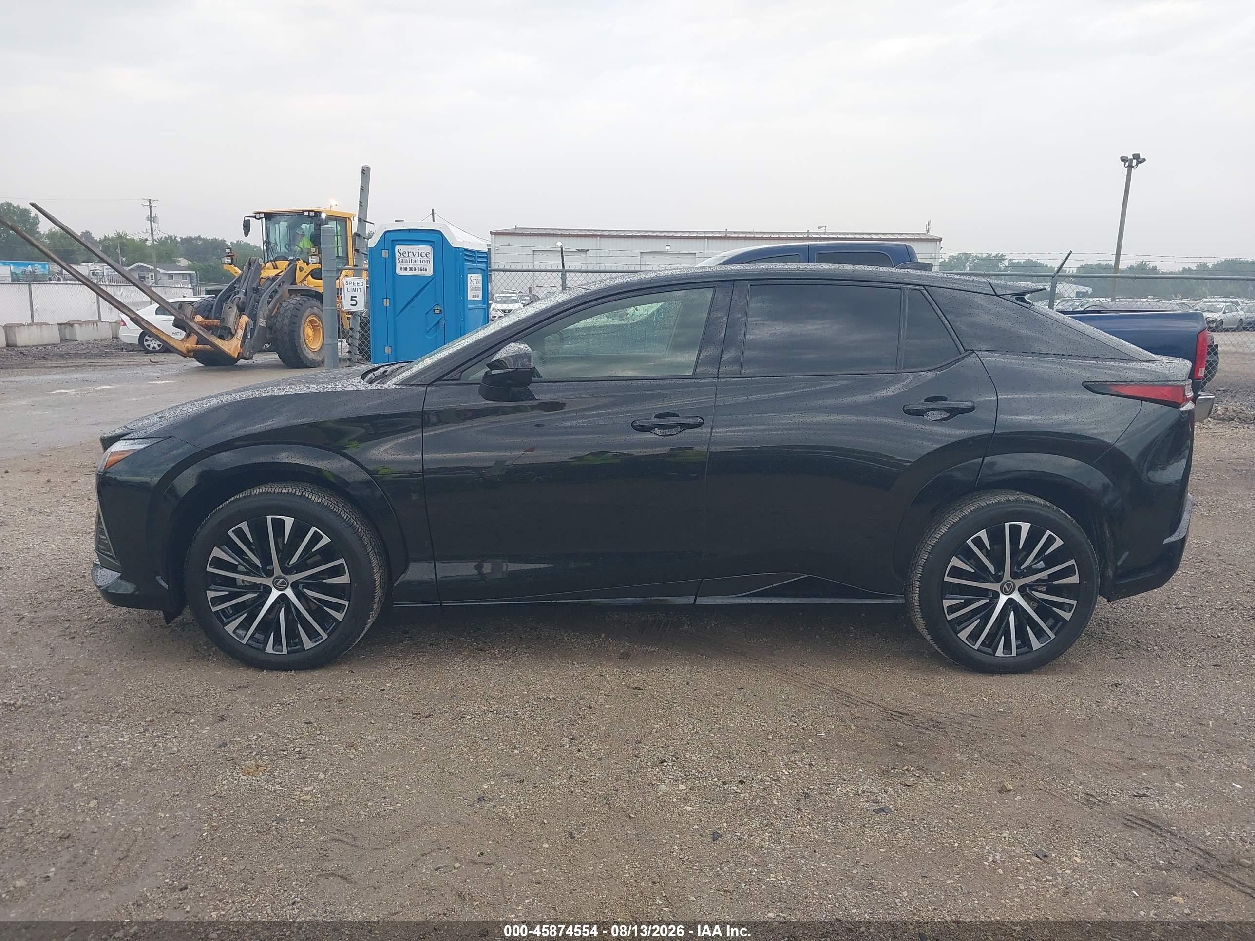 Lexus RZ