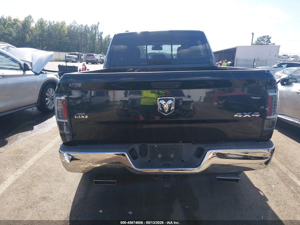 2016 RAM 1500 SLT