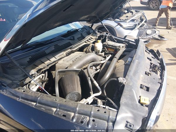 2016 RAM 1500 SLT