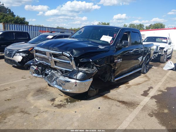 2016 RAM 1500 SLT