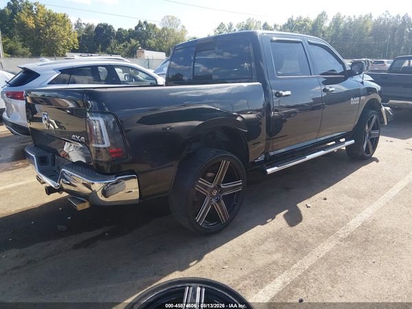 2016 RAM 1500 SLT