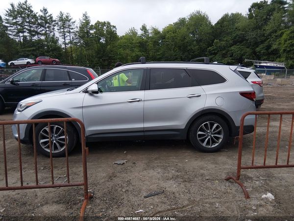 2018 HYUNDAI SANTA FE SE