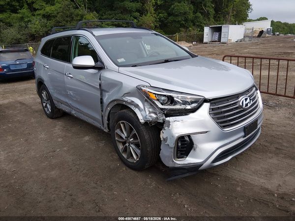 2018 HYUNDAI SANTA FE SE