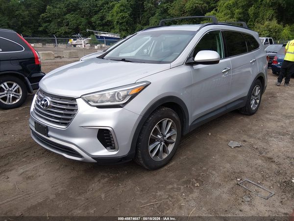 2018 HYUNDAI SANTA FE SE