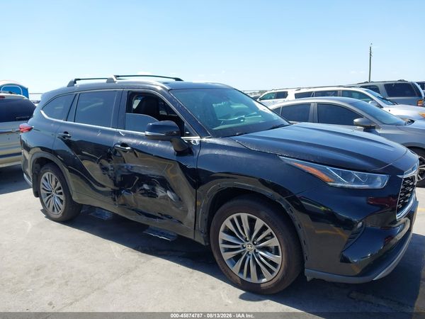 2021 TOYOTA HIGHLANDER PLATINUM
