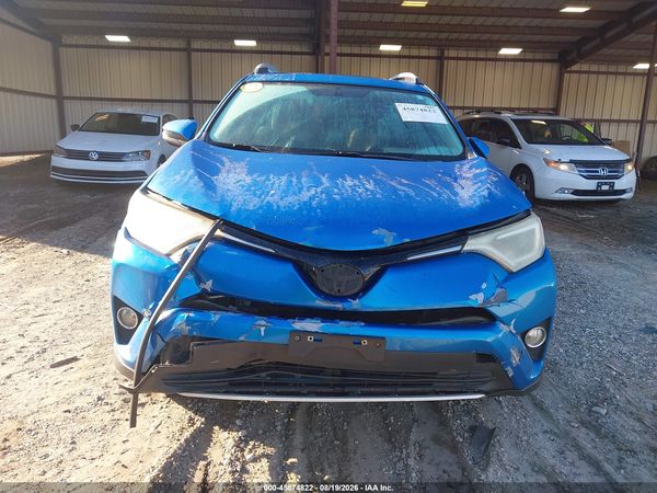 2016 TOYOTA RAV4 XLE