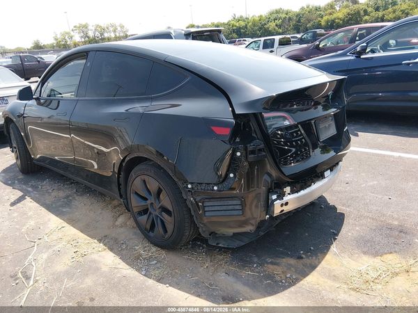 2025 TESLA MODEL Y