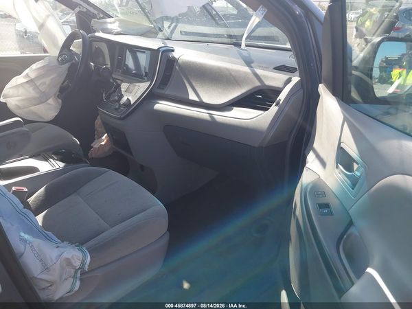 2015 TOYOTA SIENNA LE 8 PASSENGER — I5
