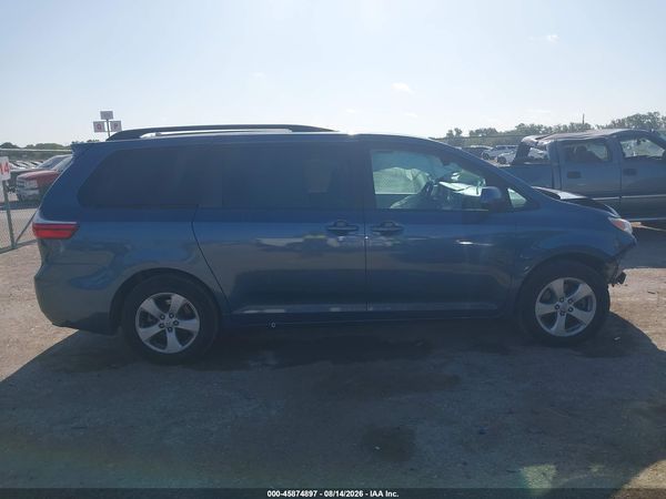 2015 TOYOTA SIENNA LE 8 PASSENGER — I116