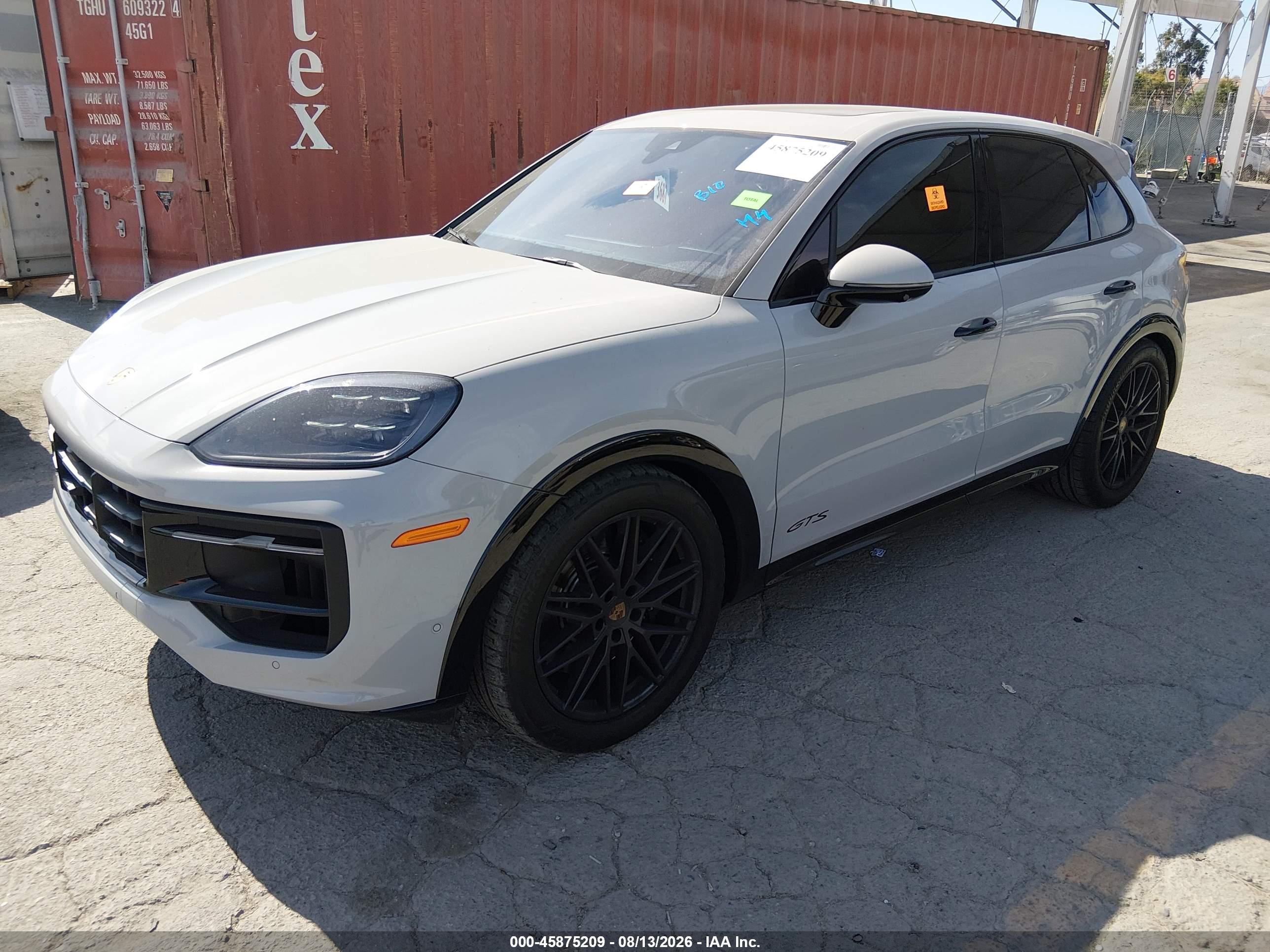 2025 PORSCHE CAYENNE GTS