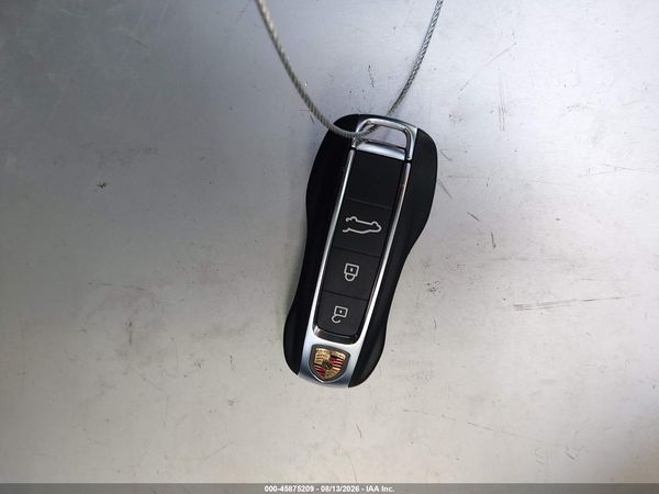 2025 PORSCHE CAYENNE GTS