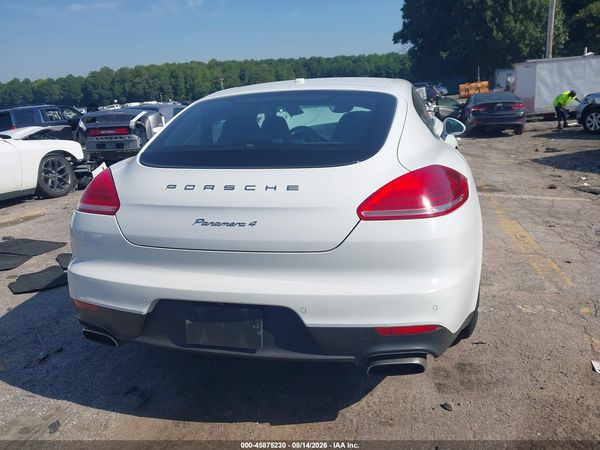 2015 PORSCHE PANAMERA 4