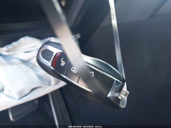 2015 PORSCHE PANAMERA 4