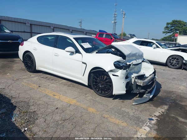 2015 PORSCHE PANAMERA 4