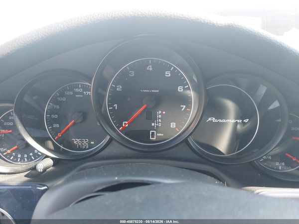 2015 PORSCHE PANAMERA 4