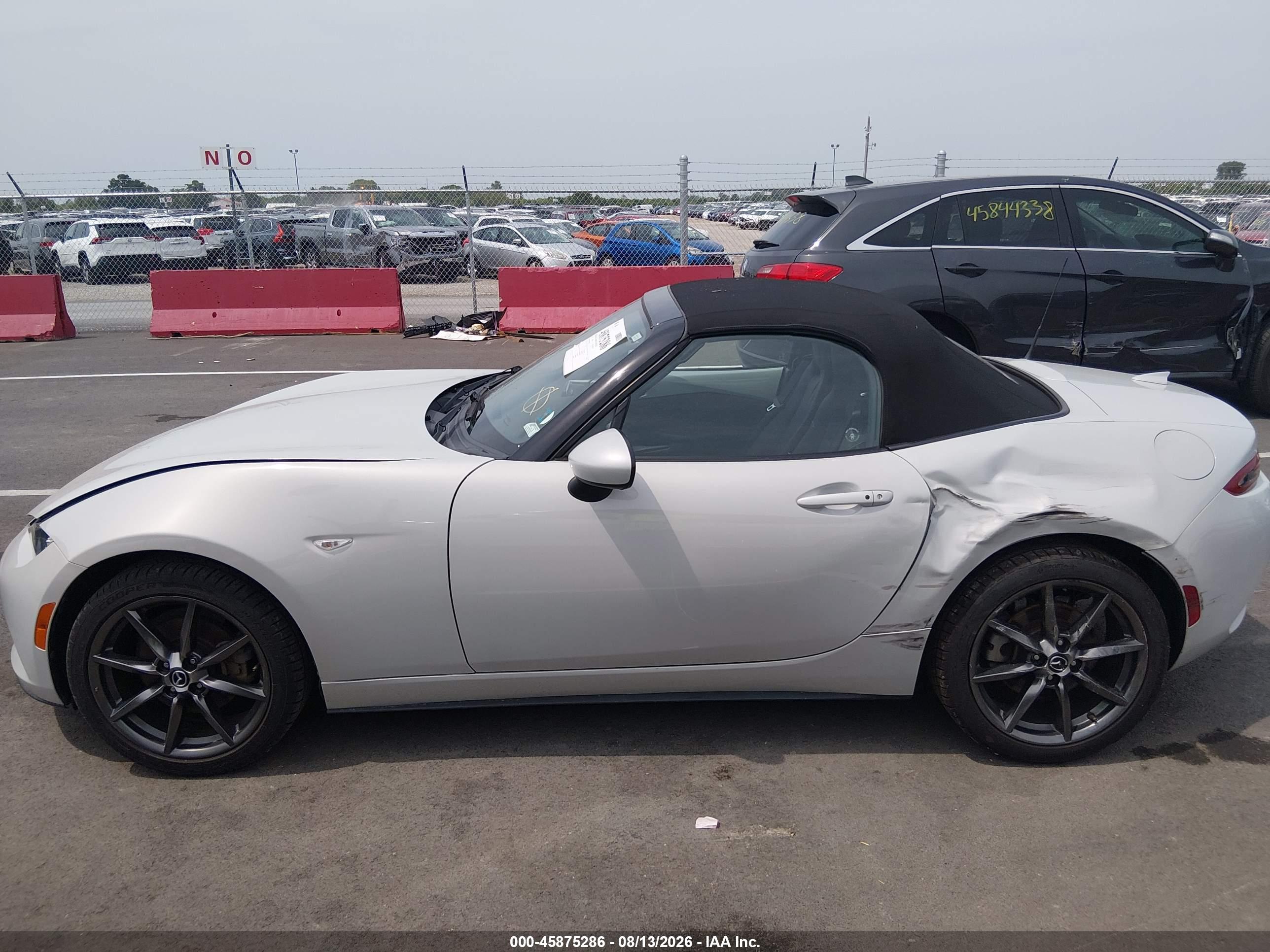 2017 MAZDA MX-5 MIATA GRAND TOURING