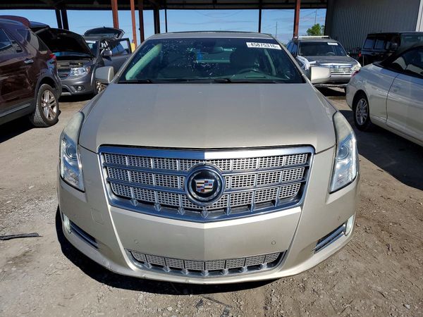 2014 CADILLAC XTS Platinum