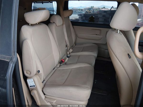 2016 KIA SEDONA LX