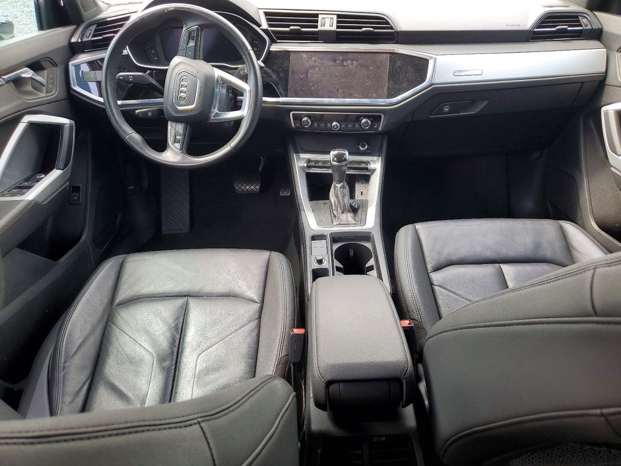 2021 AUDI Q3