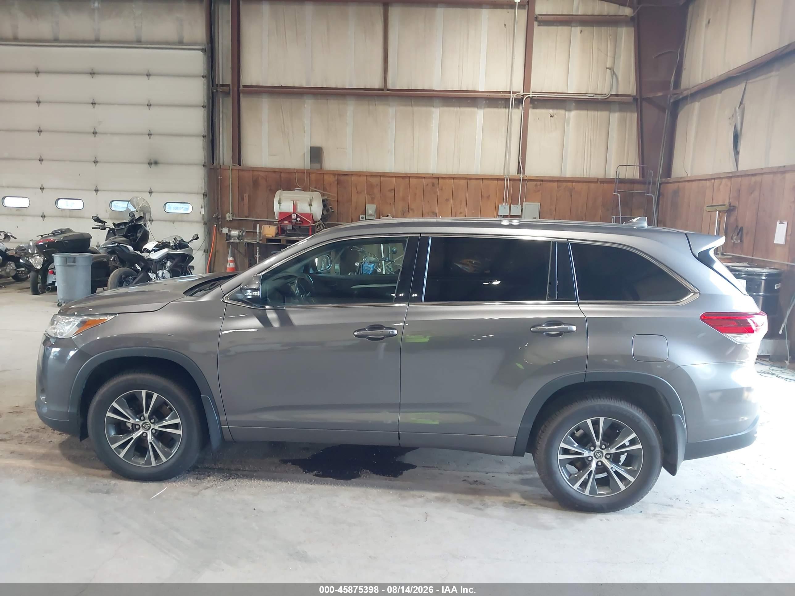 2018 TOYOTA HIGHLANDER LE PLUS