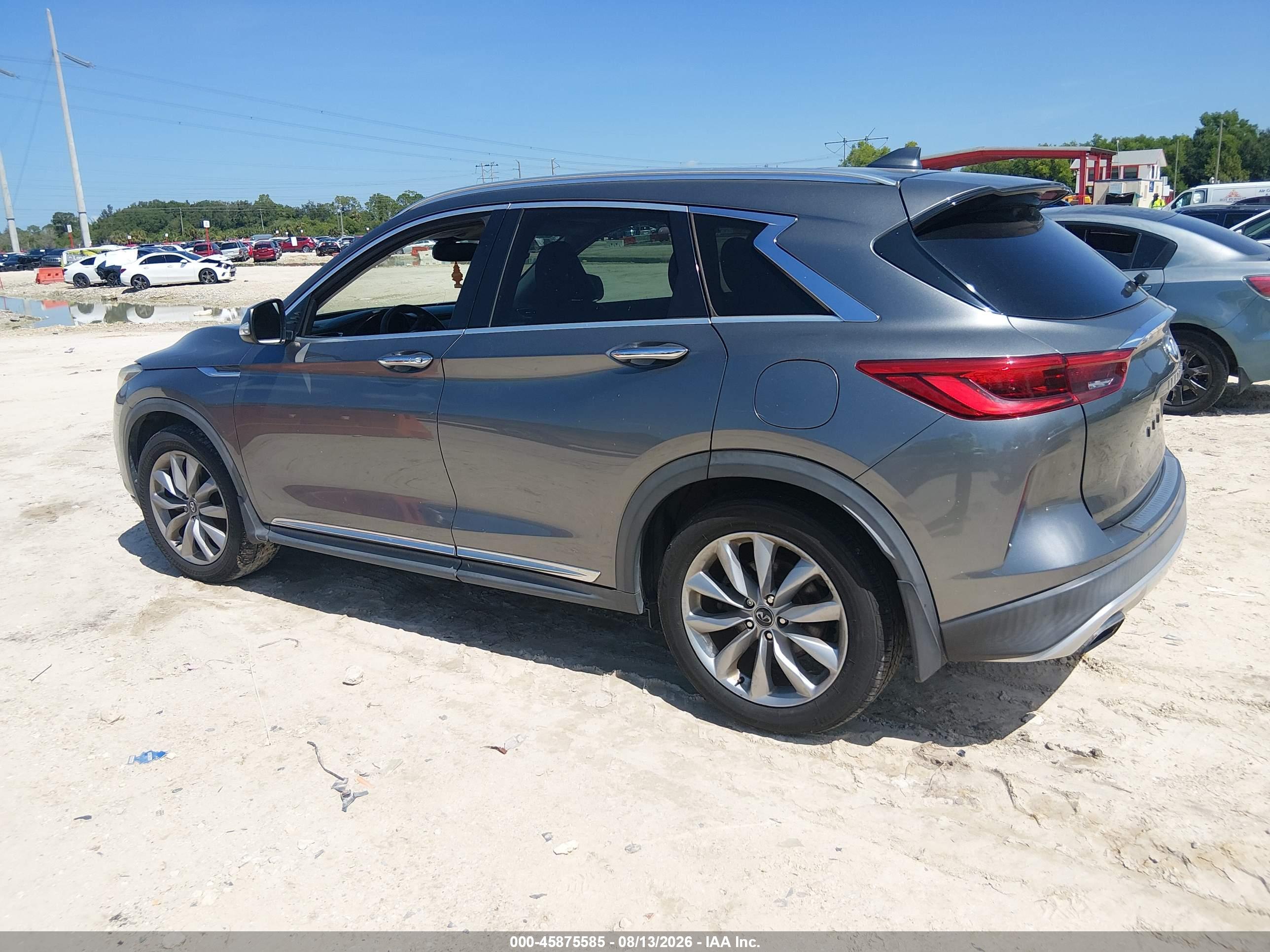 2019 INFINITI QX50 LUXE