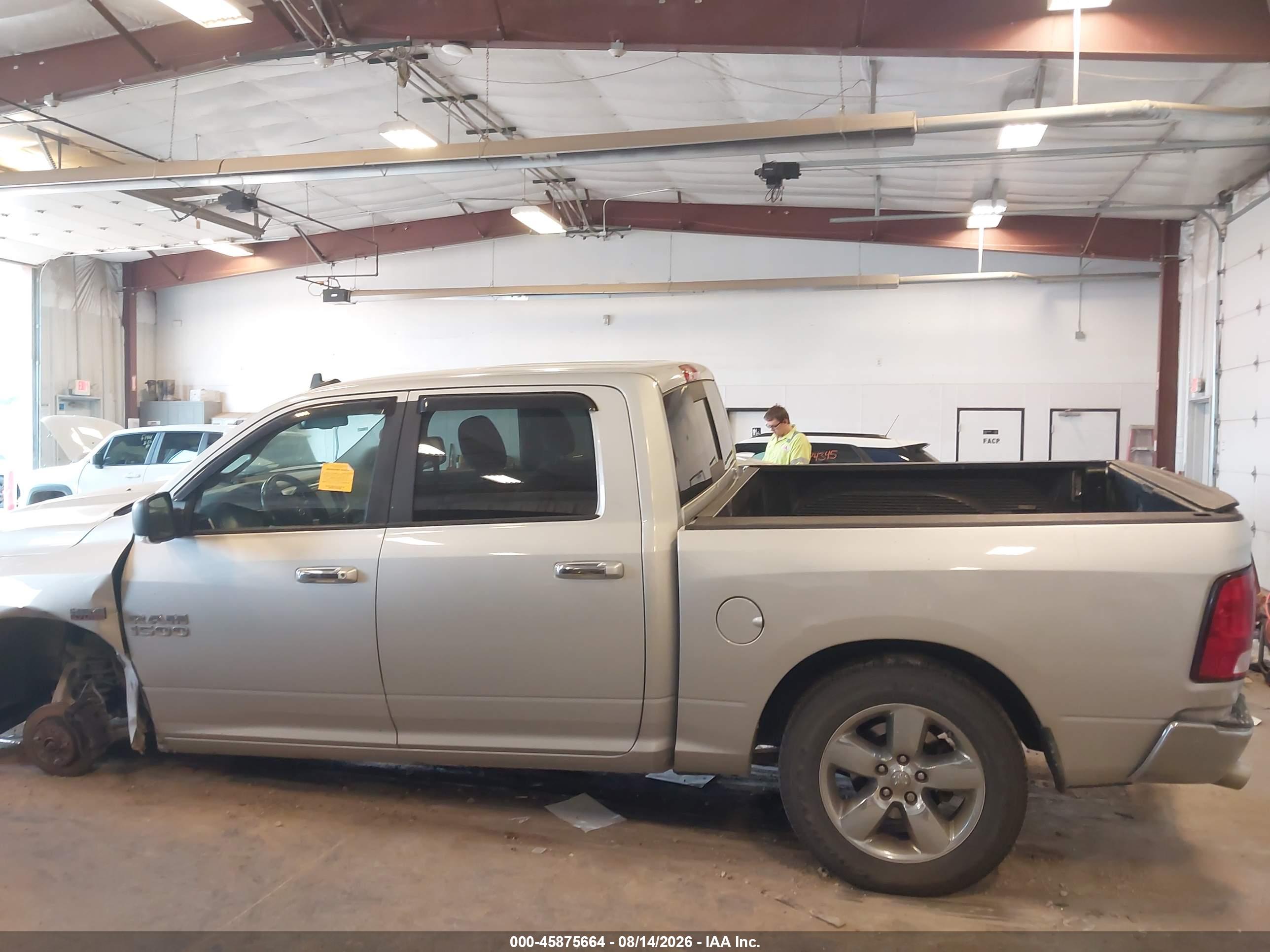 2016 RAM 1500 BIG HORN