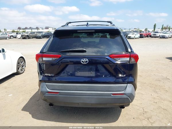 2019 TOYOTA RAV4 XLE