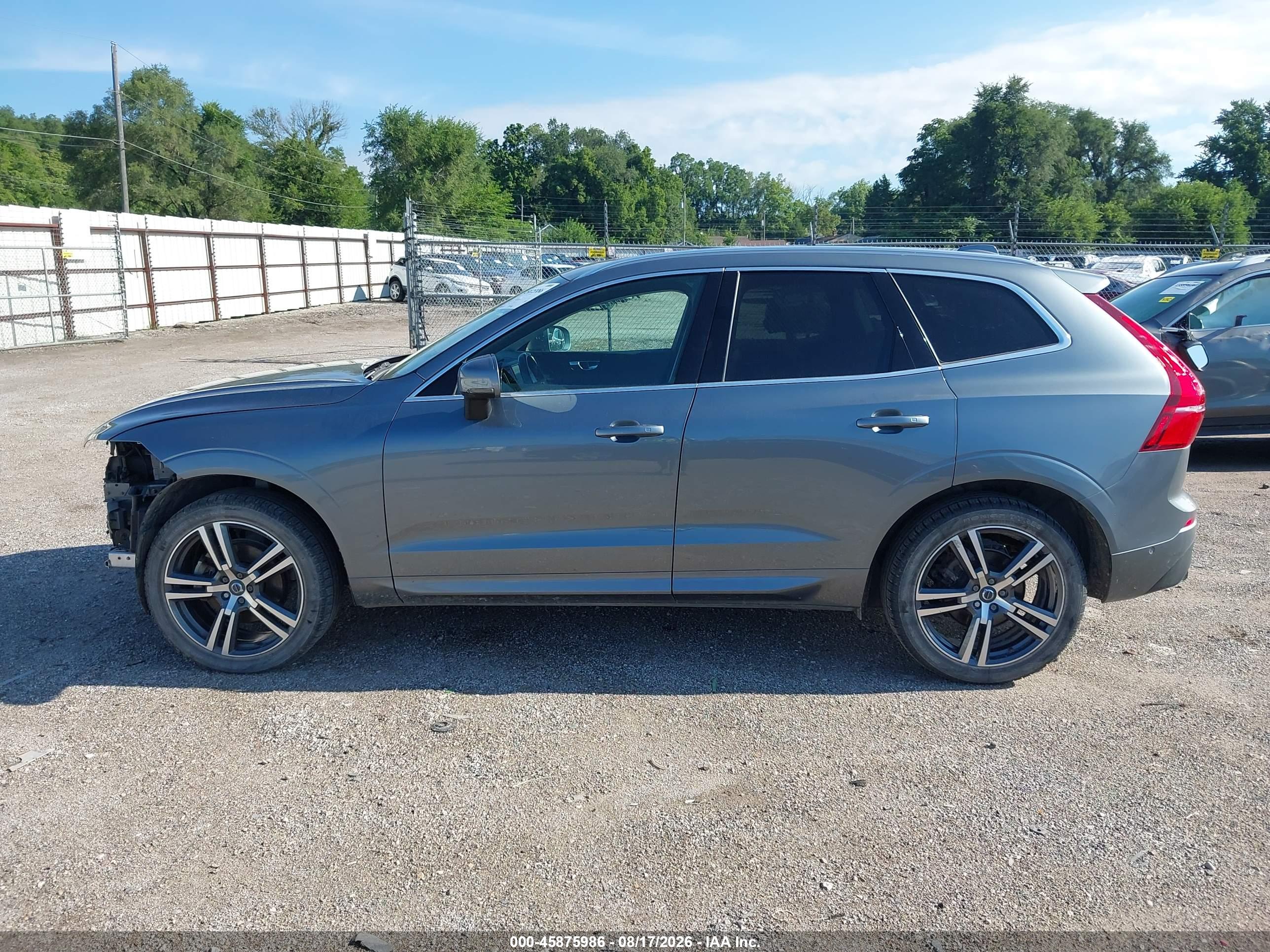 2018 VOLVO XC60 T5 MOMENTUM