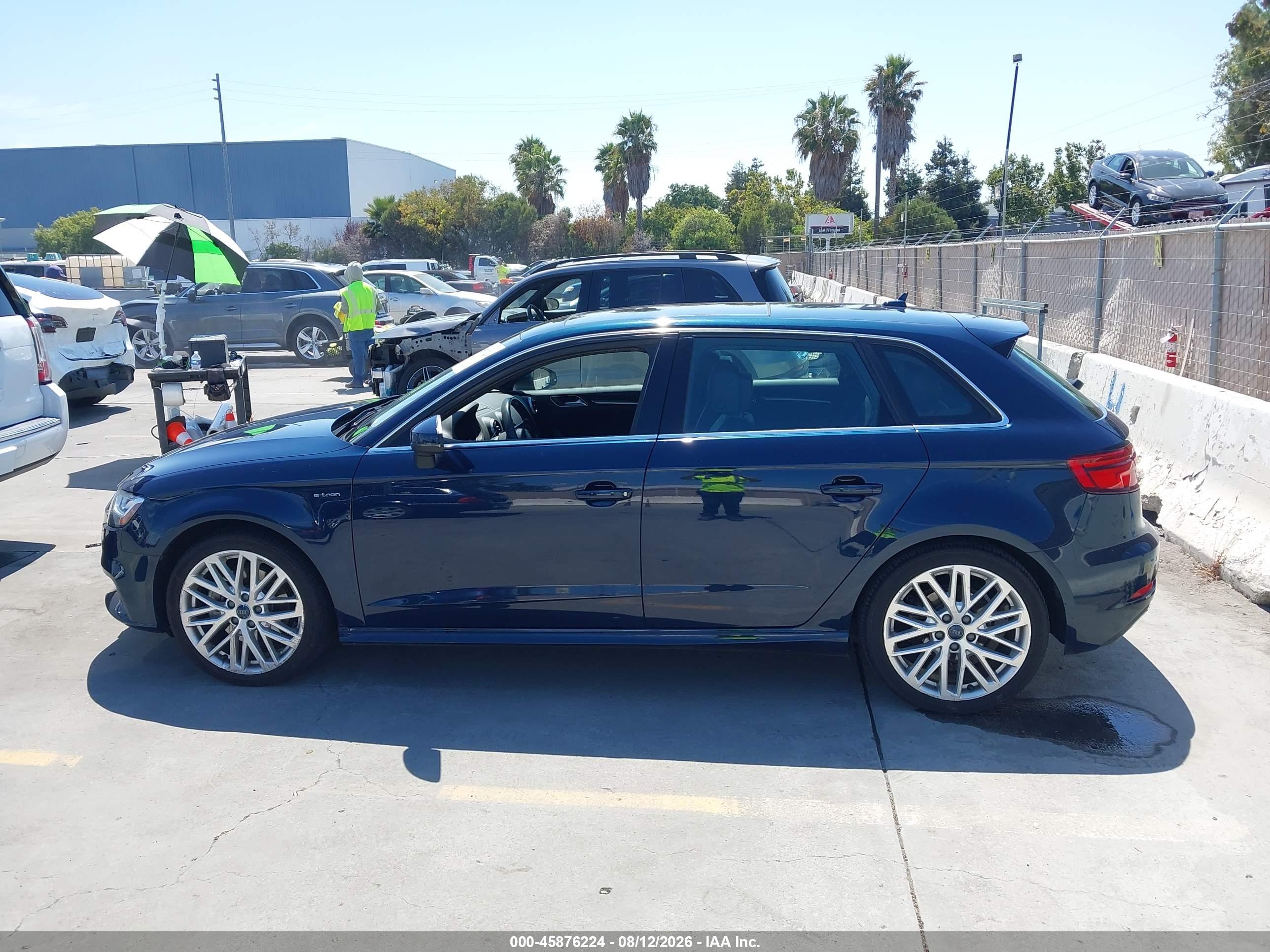 2018 AUDI A3 E-TRON