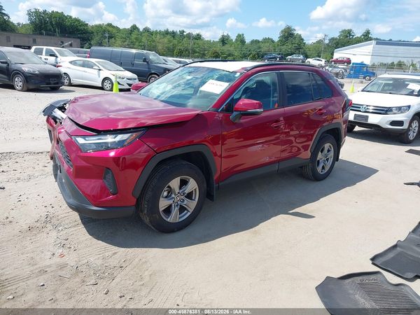 2025 TOYOTA RAV4 XLE