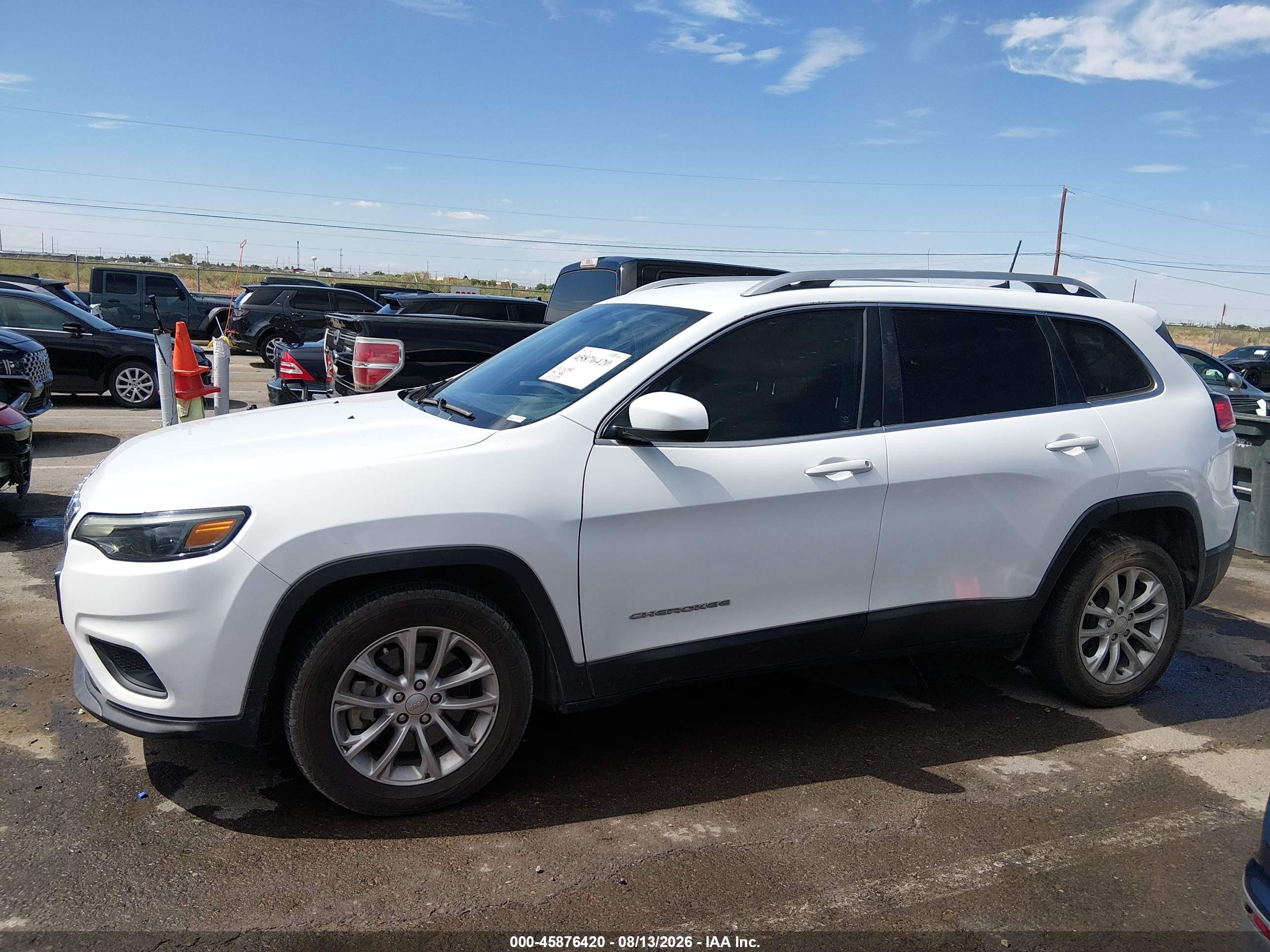 2019 JEEP CHEROKEE LATITUDE FWD