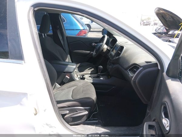 2019 JEEP CHEROKEE LATITUDE FWD