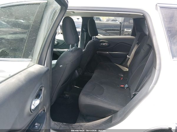 2019 JEEP CHEROKEE LATITUDE FWD