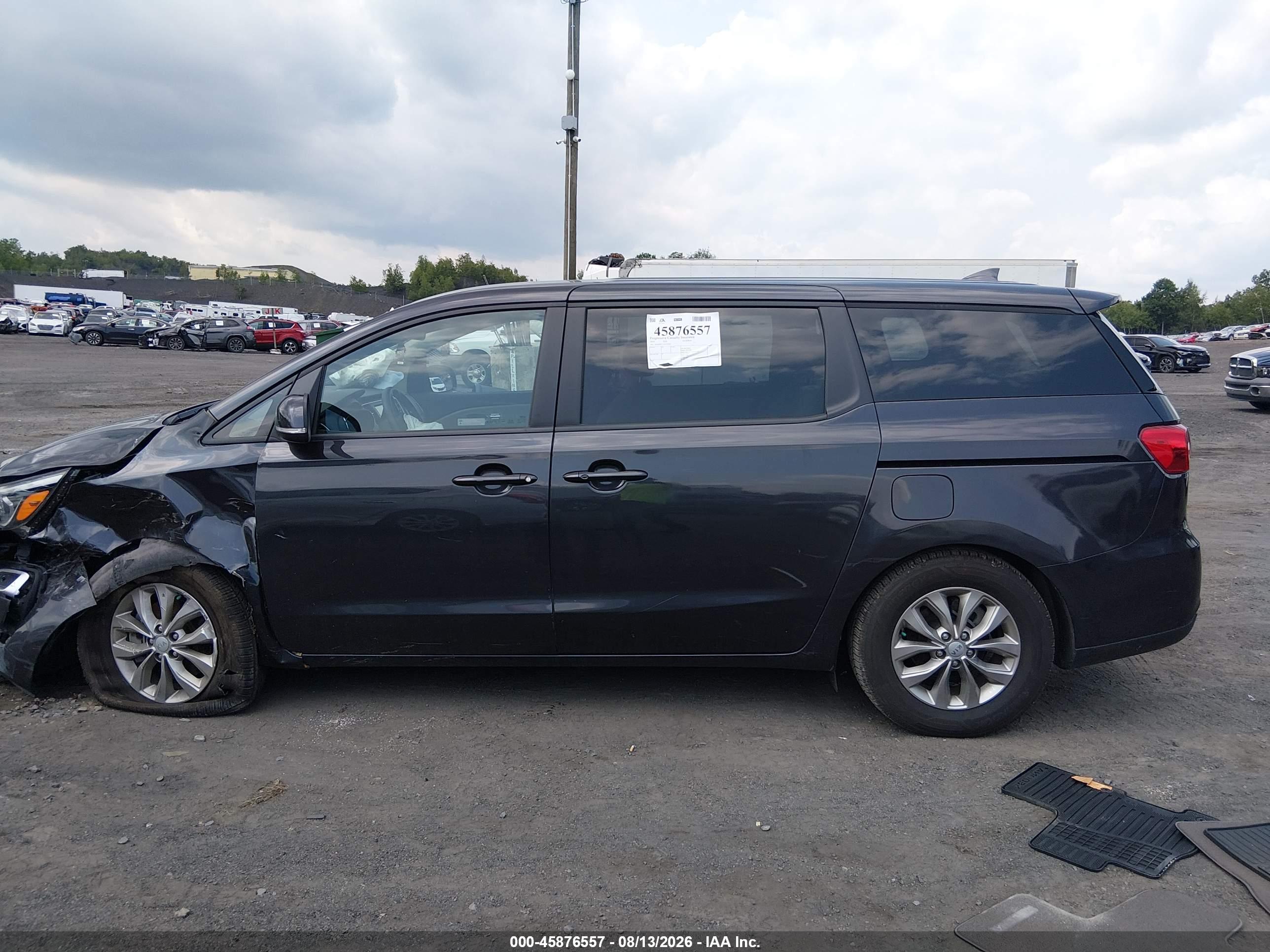 2019 KIA SEDONA LX